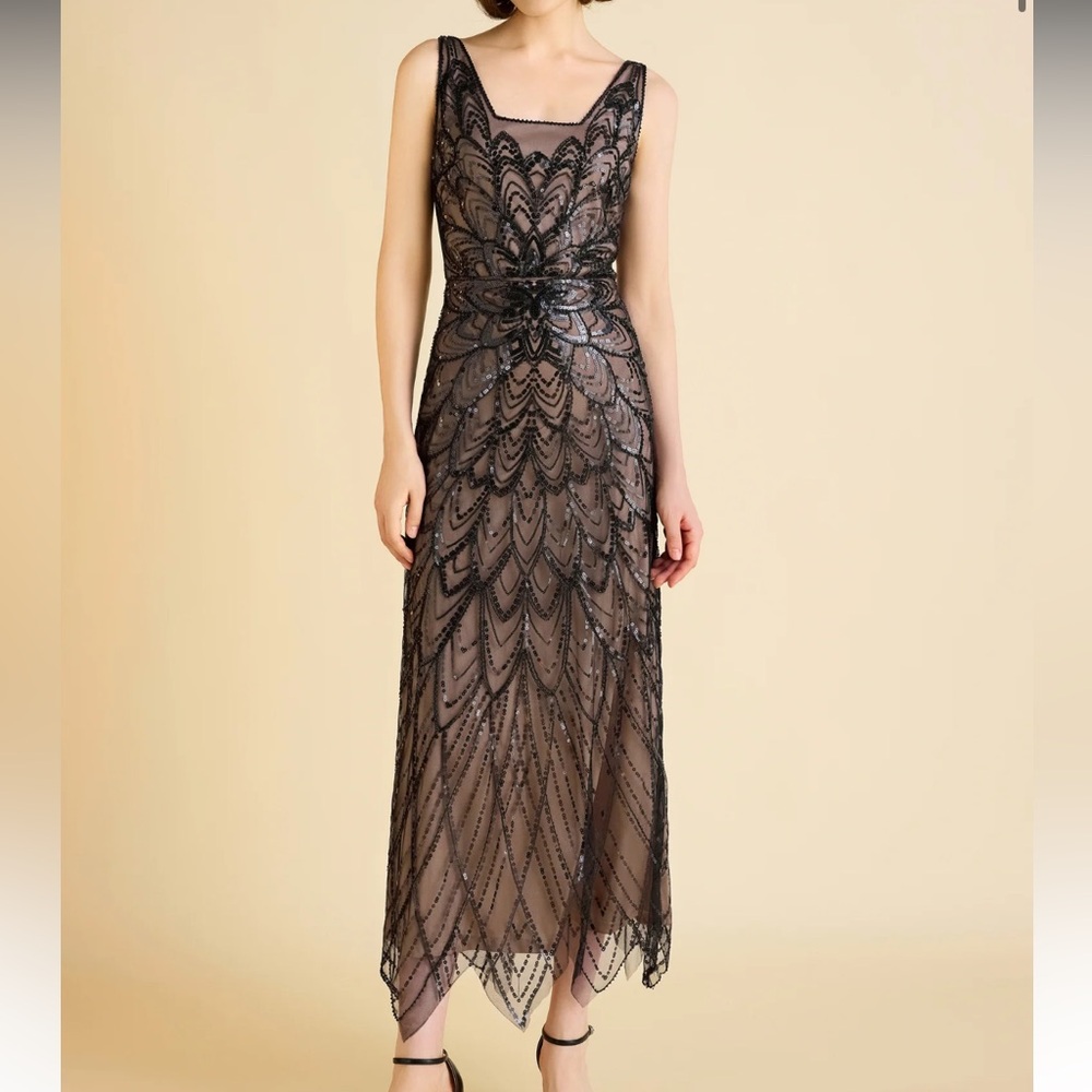 Babeyond Black & Nude Symmetrical Floral Sequin-Accented Evening Gown